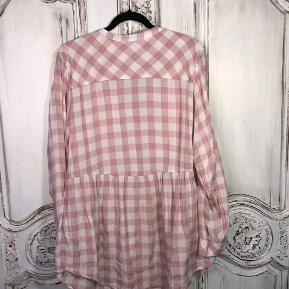 TORRID Dusty Pink and White Plaid Long Sleeve Babydoll Button Down Top Size 2 - Picture 8 of 10